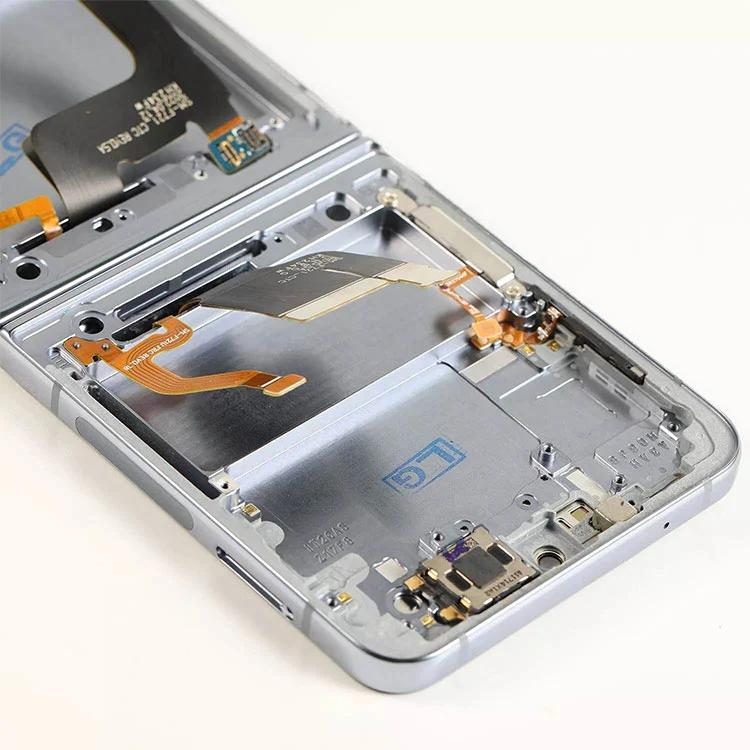 Lật màn màn hình LCD